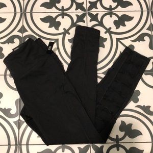 NWT. Victoria’s Secret Sport Tight
